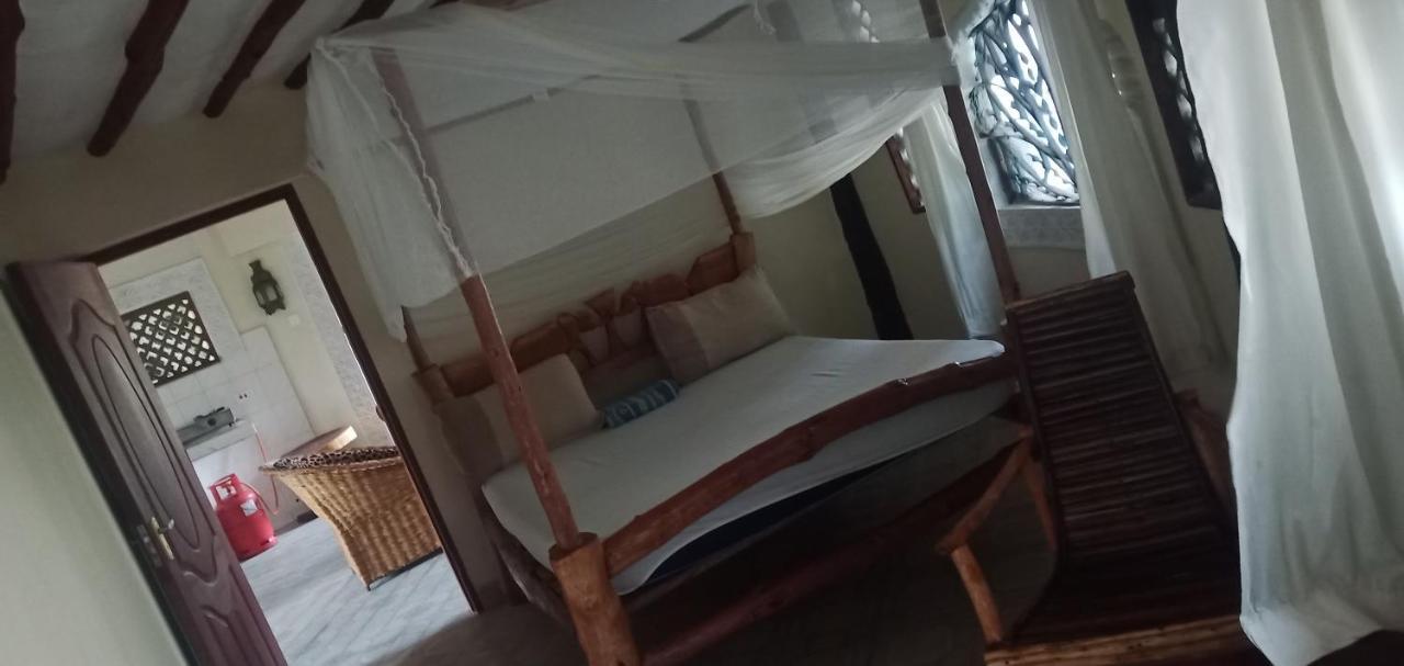 Coconut Village Beach Resort Diani Beach Zewnętrze zdjęcie